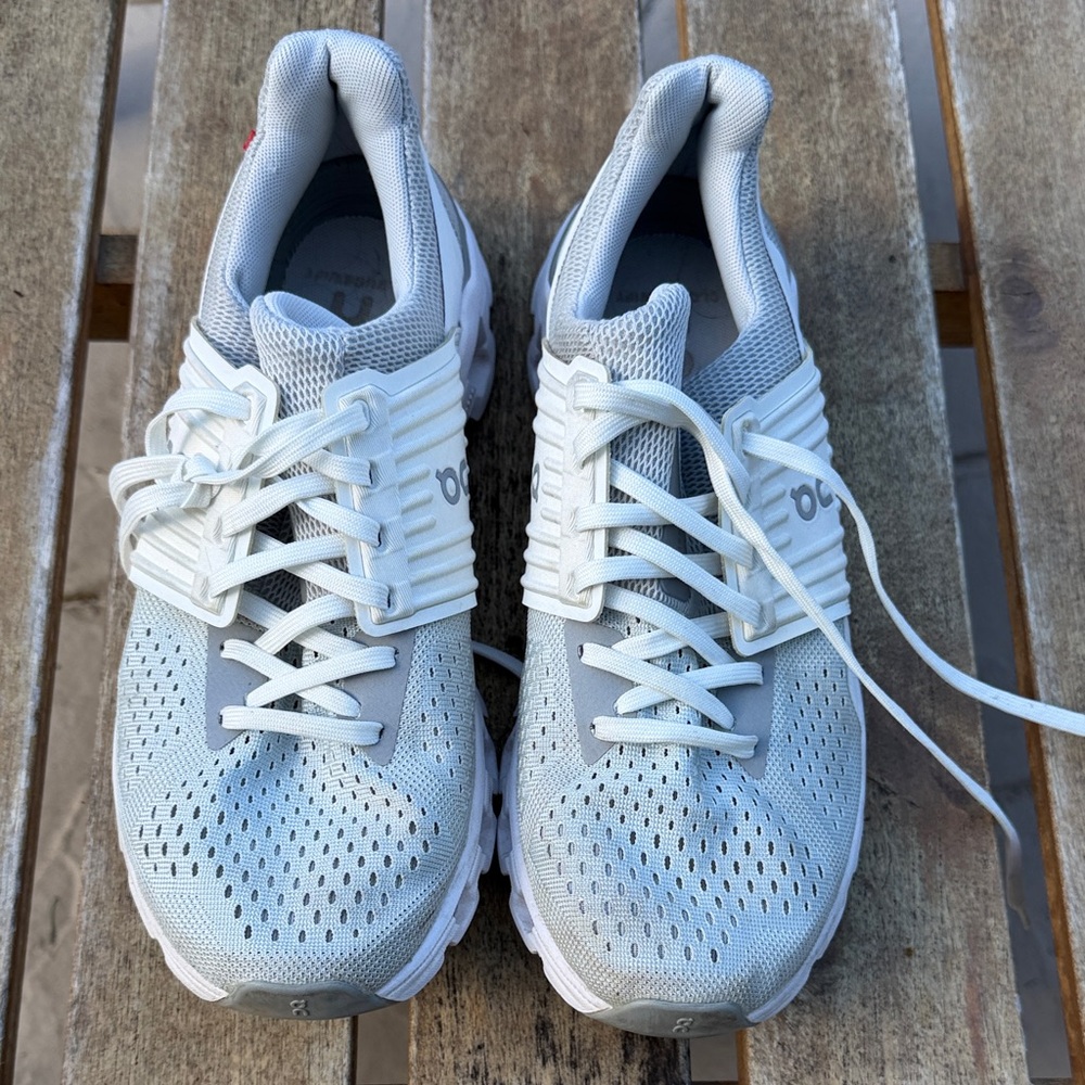 On Running Women's Light Gray and White Athletic Shoes